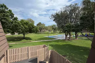 1210 12th Ct Ct, Palm Beach Gardens, FL 33410 - Photo 2