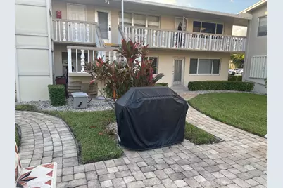 138 Dorchester H, West Palm Beach, FL 33417 - Photo 8