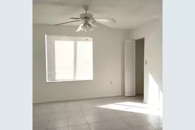 17101 Glenmoor Drive #17101, West Palm Beach, FL 33409 - Photo 6