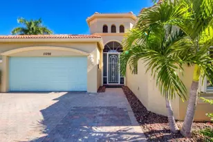 11098 SW Wyndham Way, Port Saint Lucie, FL 34987 - Photo 4