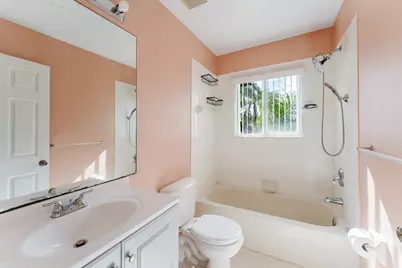 4015 Banyan Trails Drive, Pompano Beach, FL 33073 - Photo 20