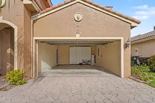 4015 Banyan Trails Dr, Pompano Beach, FL 33073 - Photo 14