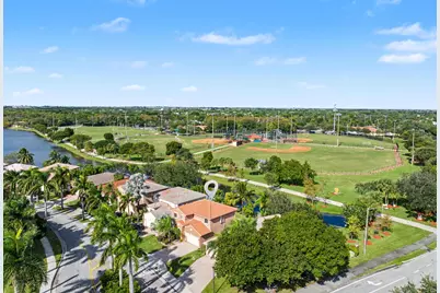 4015 Banyan Trails Drive, Pompano Beach, FL 33073 - Photo 42