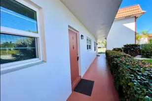 2600 SE Ocean Blvd, Stuart, FL 34996 - Photo 2