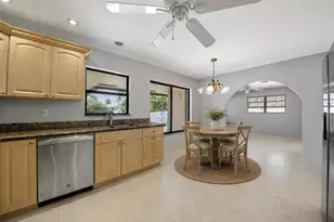 309 SE 4th St, Dania Beach, FL 33004 - Photo 8