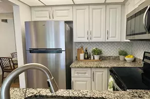 7106 Golf Colony Ct, Lake Worth, FL 33467 - Photo 2