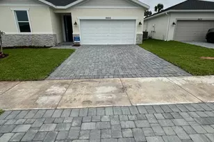 8666 Dahlia Cir, Port Saint Lucie, FL 34986 - Photo 4