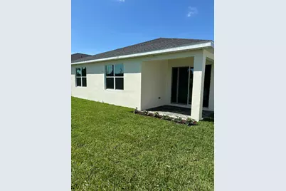 8666 Dahlia Circle, Port Saint Lucie, FL 34986 - Photo 14