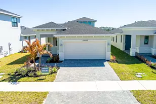 10660 NW Wilgrove Lane, Port Saint Lucie, FL 34987 - Photo 1