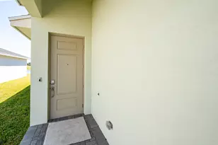 10660 NW Wilgrove Lane, Port Saint Lucie, FL 34987 - Photo 4