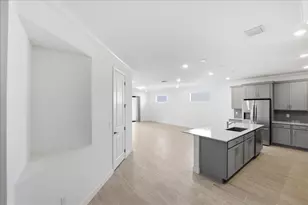 6866 NW Kestrel Lane, Port Saint Lucie, FL 34987 - Photo 12