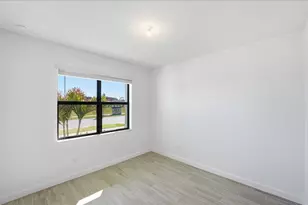 6866 NW Kestrel Lane, Port Saint Lucie, FL 34987 - Photo 26