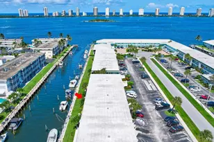 121 Wettaw Ln, North Palm Beach, FL 33408 - Photo 2