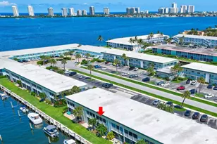 121 Wettaw Ln, North Palm Beach, FL 33408 - Photo 1