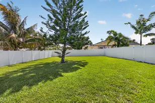 135 SE 28th Ct, Boynton Beach, FL 33435 - Photo 52