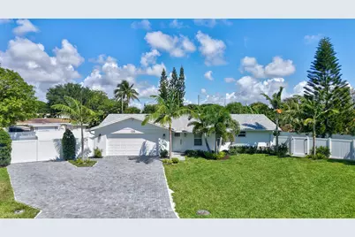 135 SE 28th Court, Boynton Beach, FL 33435 - Photo 1