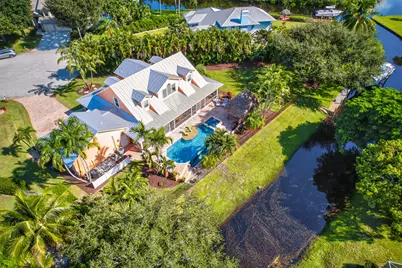 802 SE Portage Avenue, Port Saint Lucie, FL 34984 - Photo 8