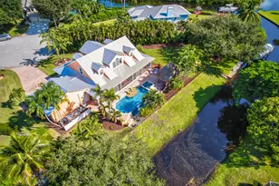 802 SE Portage Ave, Port Saint Lucie, FL 34984 - Photo 8