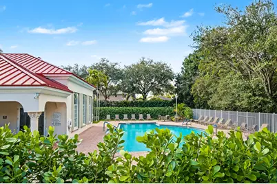 4015 Banyan Trails Drive, Pompano Beach, FL 33073 - Photo 6