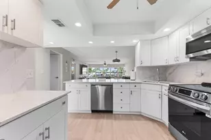 3111 NE 51st St, Fort Lauderdale, FL 33308 - Photo 4