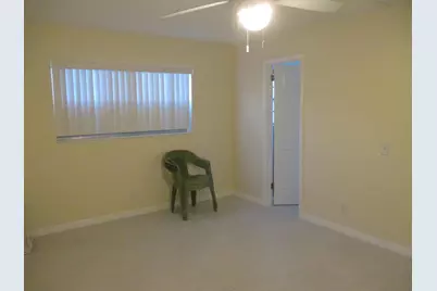 31 Canterbury B, West Palm Beach, FL 33417 - Photo 10