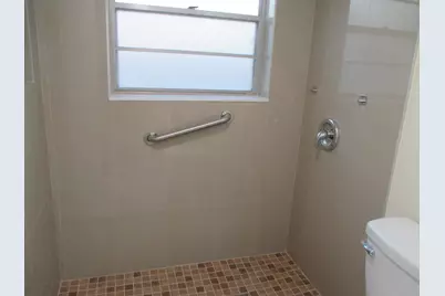 31 Canterbury B, West Palm Beach, FL 33417 - Photo 12