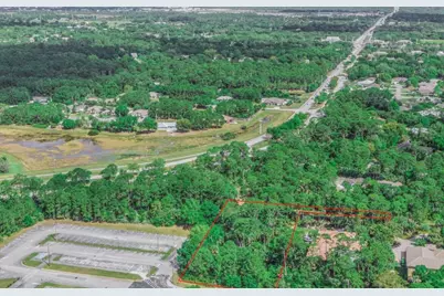 104 NE Charleston Oaks Drive, Port Saint Lucie, FL 34983 - Photo 14