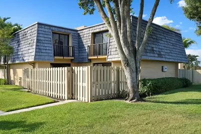 238 Lake Arbor Drive, Lake Worth Beach, FL 33461 - Photo 2