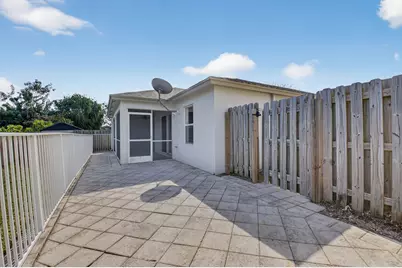 1430 Red Apple Lane, West Palm Beach, FL 33415 - Photo 36