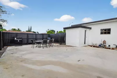 6120 NW 110th Terrace, Hialeah, FL 33012 - Photo 48