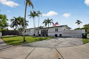 6120 NW 110th Terrace, Hialeah, FL 33012 - Photo 2