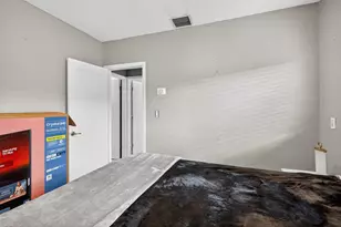 6120 NW 110th Terrace, Hialeah, FL 33012 - Photo 36