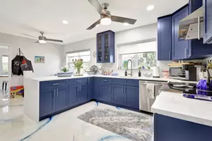 7598 W Country Club Blvd, Boca Raton, FL 33487 - Photo 14