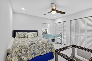 7598 W Country Club Blvd, Boca Raton, FL 33487 - Photo 8