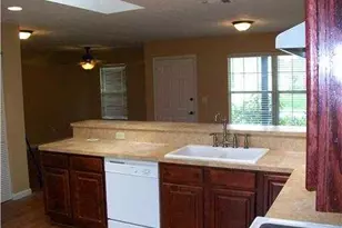 1050 SW Fenway Rd, Port Saint Lucie, FL 34953 - Photo 4