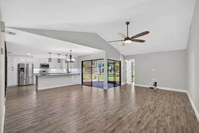 13302 Touchstone Place, Palm Beach Gardens, FL 33418 - Photo 2