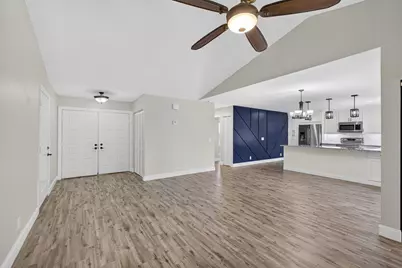 13302 Touchstone Place, Palm Beach Gardens, FL 33418 - Photo 12