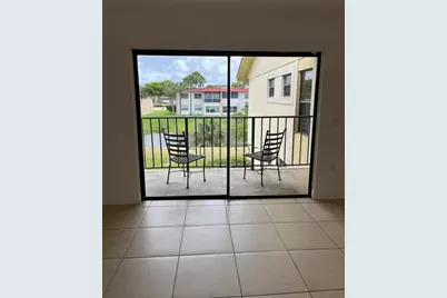 1522 Lake Crystal Drive #E, Royal Palm Beach, FL 33411 - Photo 4