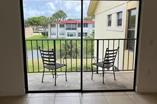 1522 Lake Crystal Dr, West Palm Beach, FL 33411 - Photo 4