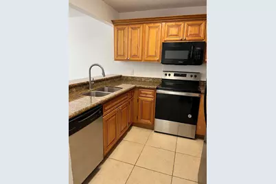 1522 Lake Crystal Drive #E, Royal Palm Beach, FL 33411 - Photo 6