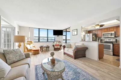 1542 Jupiter Cove Drive #104, Jupiter, FL 33469 - Photo 4