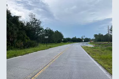 6883 St Johns Avenue, Palatka, FL 32177 - Photo 2