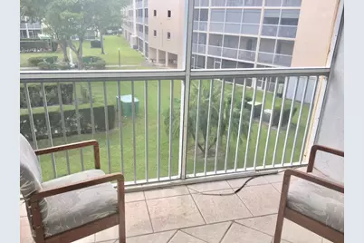 400 Village Green Circle W #317, Palm Springs, FL 33461 - Photo 6