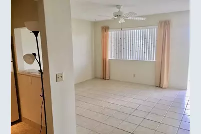 400 Village Green Circle W #317, Palm Springs, FL 33461 - Photo 4