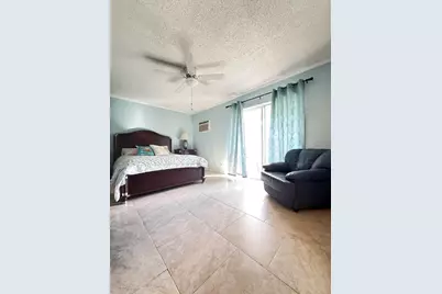 236 Kent N, West Palm Beach, FL 33417 - Photo 10