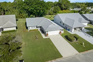 6760 SE Lillian Ct, Stuart, FL 34997 - Photo 6