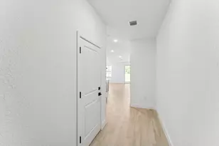 179 SE Birch Ter, Stuart, FL 34997 - Photo 2