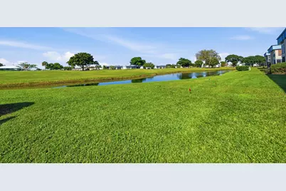 193 Burgundy E, Delray Beach, FL 33484 - Photo 4