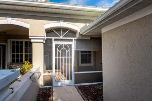 1657 SW Harbour Isles Cir, Port Saint Lucie, FL 34986 - Photo 4