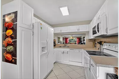 4745 Lucerne Lakes Boulevard #103, Lake Worth, FL 33467 - Photo 4